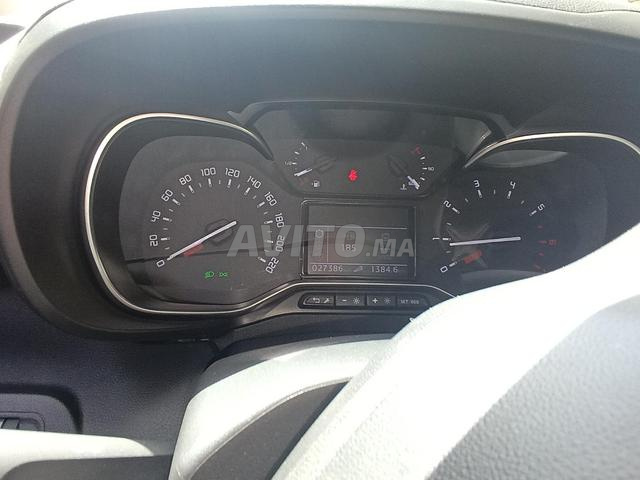 Citroën Berlingo Diesel Manuelle 2024 à Tanger - 2