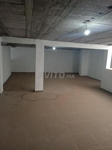 محل تجاري بمساحة 168 متر مربع مع واجهتين مزدوجتين - 2