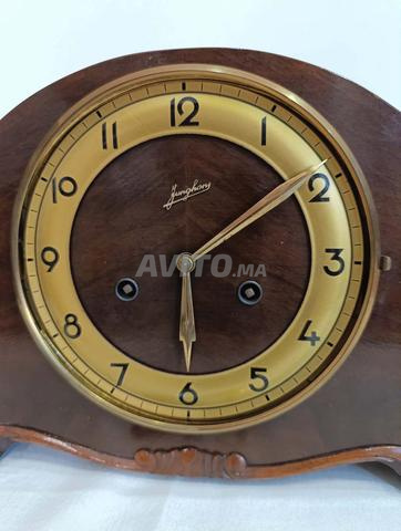 ساعة مكتب ميكانيكية تحفة صنع ألمانيا وتعمل جيداً - 2