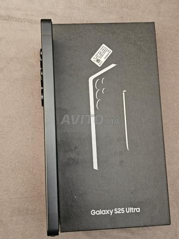 Samsung S25 Ultra 512Go/12Go comme neuf