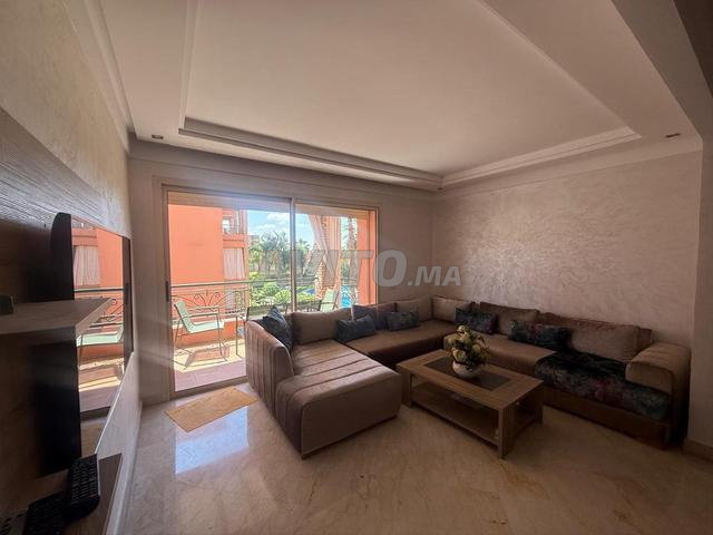 شقة مفروشة للإيجار في إقامة بها مسبح