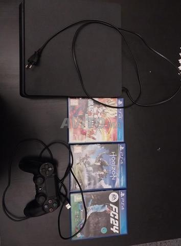 بلاي ستيشن 4 للبيع مع فيفا 24 وهورايزن و دراغون بول اكس فينيفرس