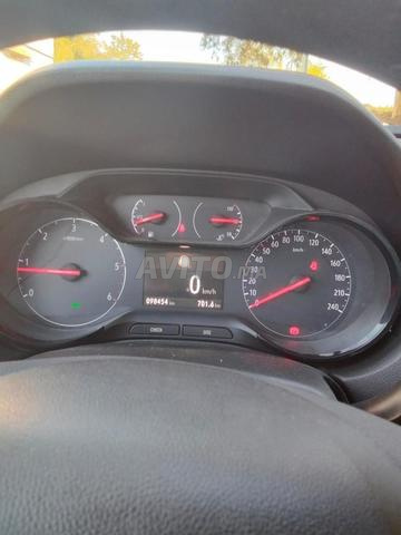 Opel Grandland Diesel Manuelle 2019 à Larache - 2