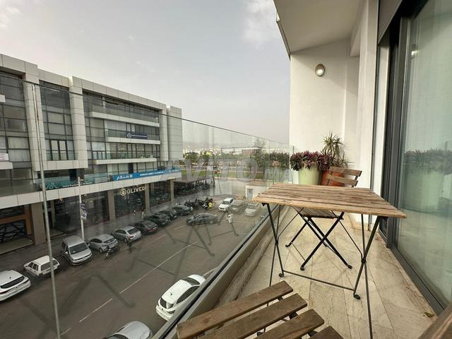 شقة راقية مع مسبح