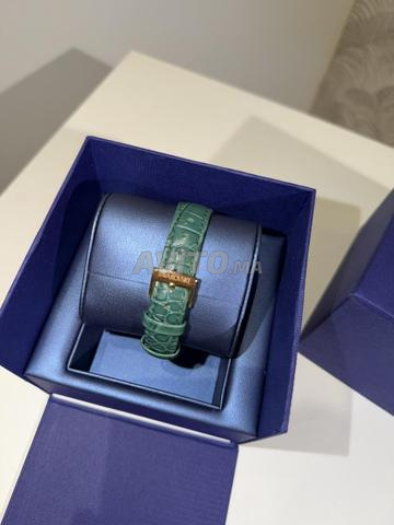 ساعة للبيع - 2