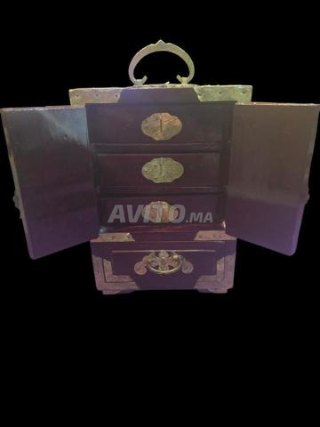 Objet d'art en bois rare et cuivre - 2