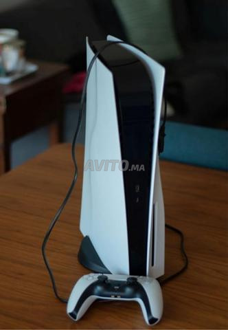 بلاي ستيشن 5 ستاندرد مع يد تحكم - 2