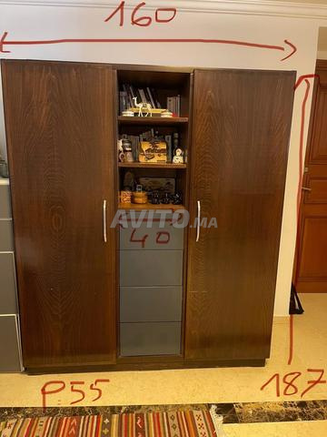 Armoire en bois massif avec tiroirs - 2