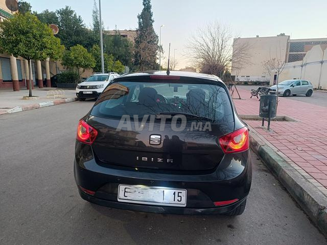 Seat Ibiza essence 2011 taxe 650dh - 2