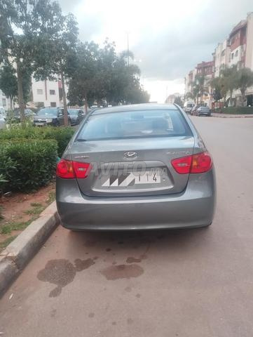 Hyundai Elantra 2009 toute option - 2