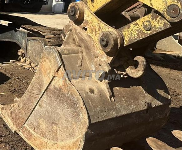 Godet pour pelle sur chenille 320/325 - 2