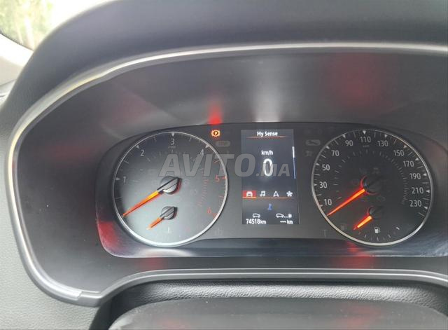 Renault Megane 1ère main 2022 à Oujda - 2