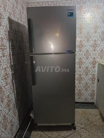 Réfrigérateur Samsung à vapeur d'occasion en excellent état