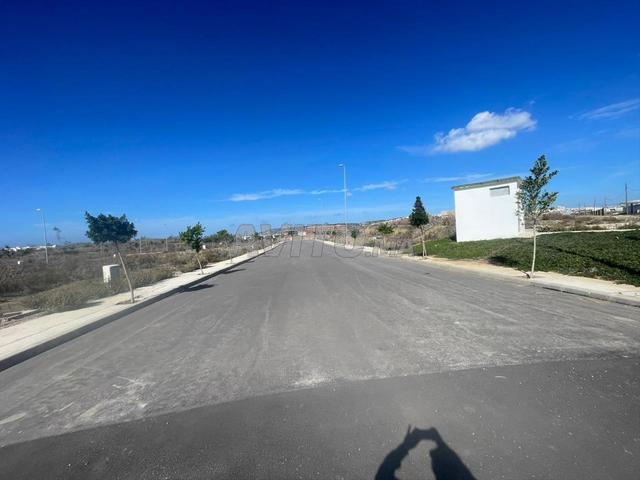 Terrain deux façades R3 prix exceptionnel - 2