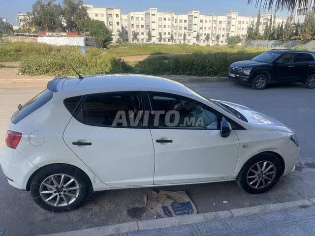 Seat Ibiza Diesel Manuelle 2014 à Bouskoura - 2