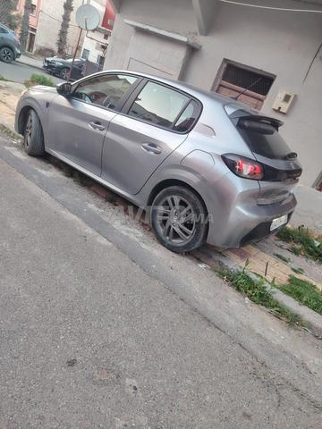 PEUGEOT 208 - 2