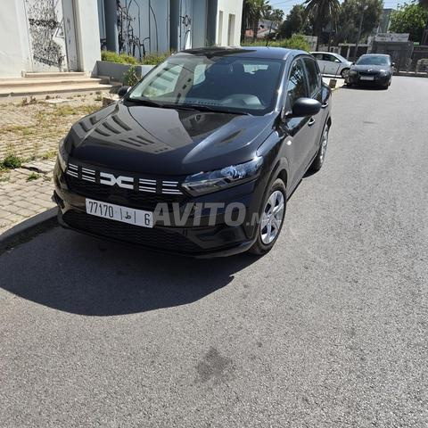 Dacia Sandero essence excellent état - 2