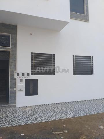 منزل بطابقين بتشطيب جيد للبيع – 95 م² - 2