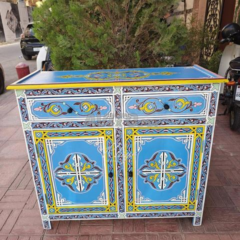 خزانة تخزين بزخرفة مميزة - 2