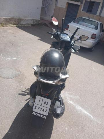 هوندا أكورد بنزين أوتوماتيك 2018 في الرباط - 2