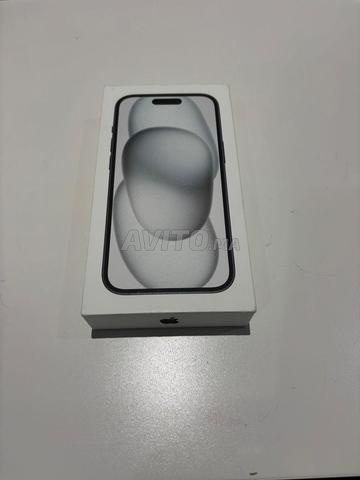 iPhone 15 noir 128