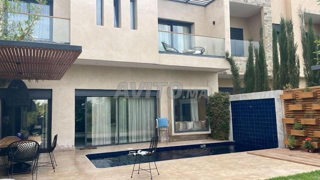 Villa moderne à vendre à Argan Golf
