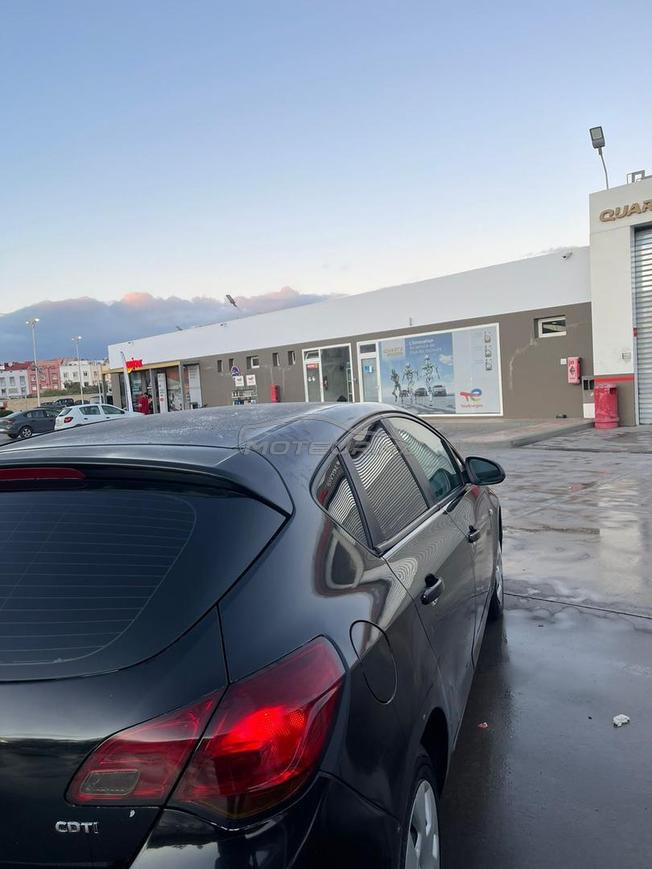 Opel astra 2012