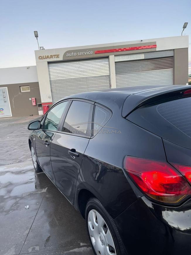 Opel astra 2012