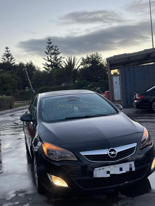 Opel astra 2012