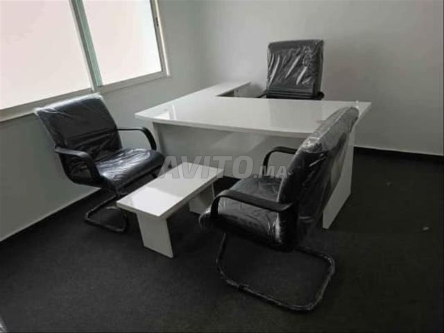 مكتب مع عودة ومقصورة بسعر جيد - 2