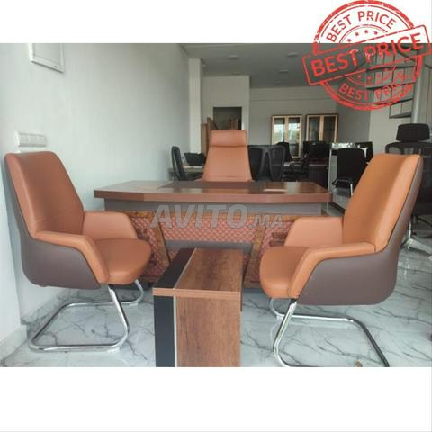 مكتب إداري متوفر بسعر جيد