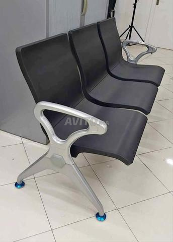 Chaise d'attente \banquette 3 places en cuir