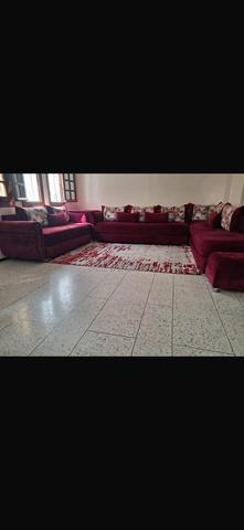 Vends salon complet bon état avec tapis et 2 poufs - 2