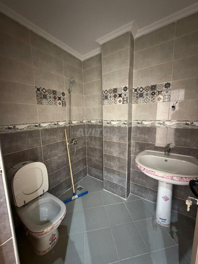 Appartement neuf à louer Tanger Jerrari sur rue - image 4