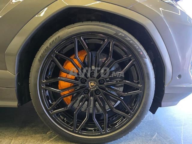 لامبورغيني URUS SE كاربون (مركبة جديدة 2026)