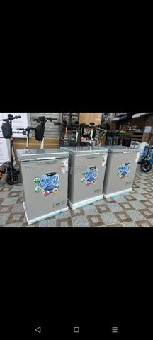 Congélateur disponible en trois capacités. Livraison disponible - 2