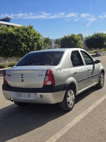 Nouvelle Dacia Logan essence - 2