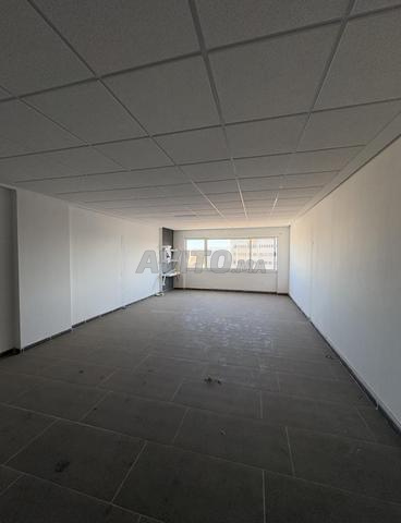 مكتب راقٍ للكراء بمساحة 61م² في قلب حي الأطلس - 2