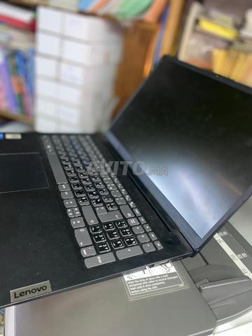 Ordinateur portable Lenovo V15
