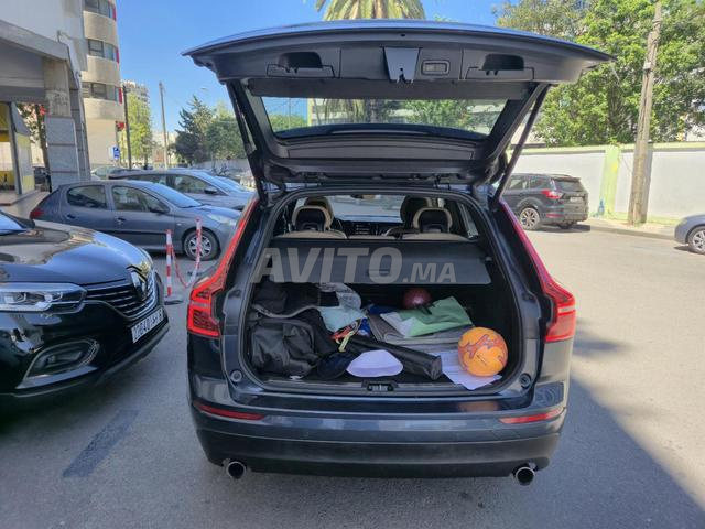 Volvo XC60 D5 à Casablanca - 2