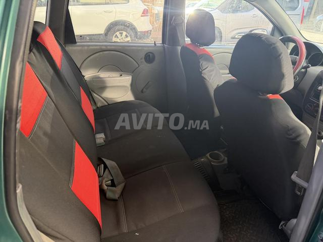 Chevrolet Aveo essence - 2