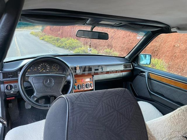 Mercedes-Benz E250 1995