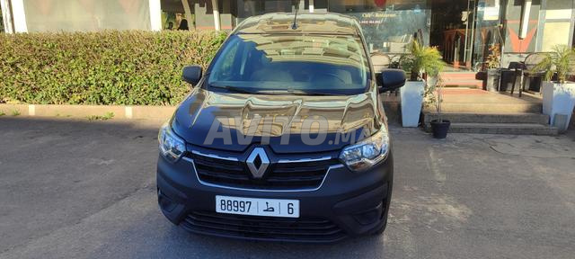 تأجير السيارات