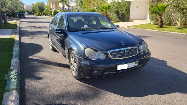 Mercedes-Benz c220 model 2001 dédouanée en 2006 