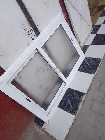 Fenêtre en aluminium - 2