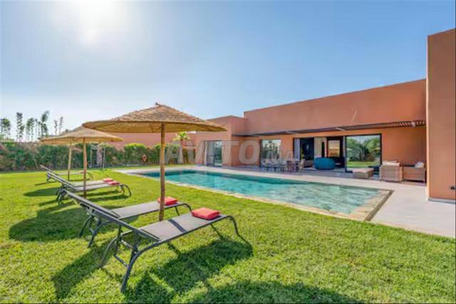 فيلا فاخرة بطابق واحد مع مسبح في أوريكا مراكش