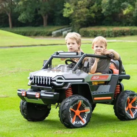 VOITURE BIG JEEP - 2