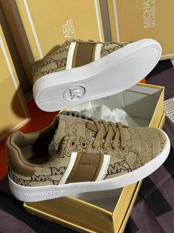 حذاء نسائي MK 7890 - 2