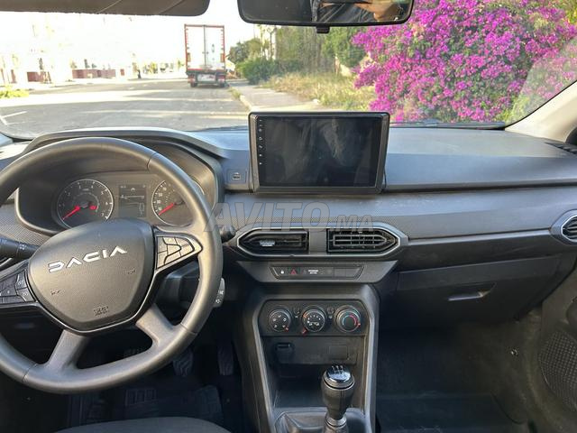 Dacia Logan 2023 - 2