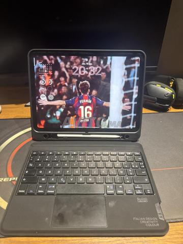 لوحة مفاتيح آيباد A16 - 2
